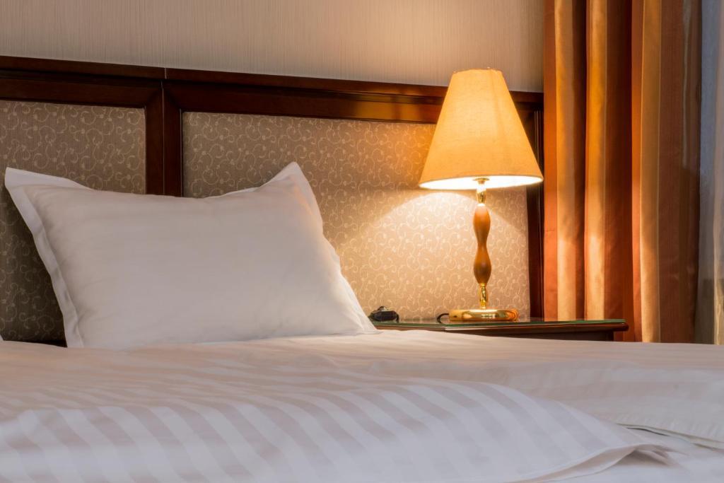 Karagandy Ar Nuvo Hotel חדר תמונה